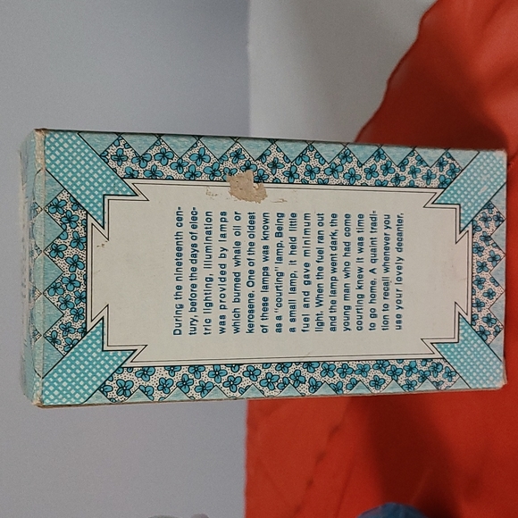 AVON Courting Lamp Decanter! Men's Elusive Cologne Full Bottle!! - Picture 9 of 13